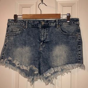 Fringe Mid-Rise Shorts